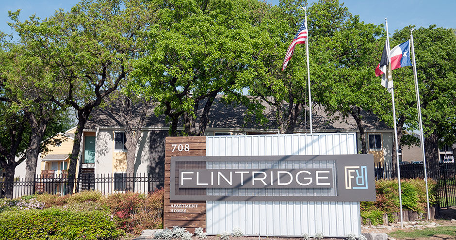 Flintridge Entrance